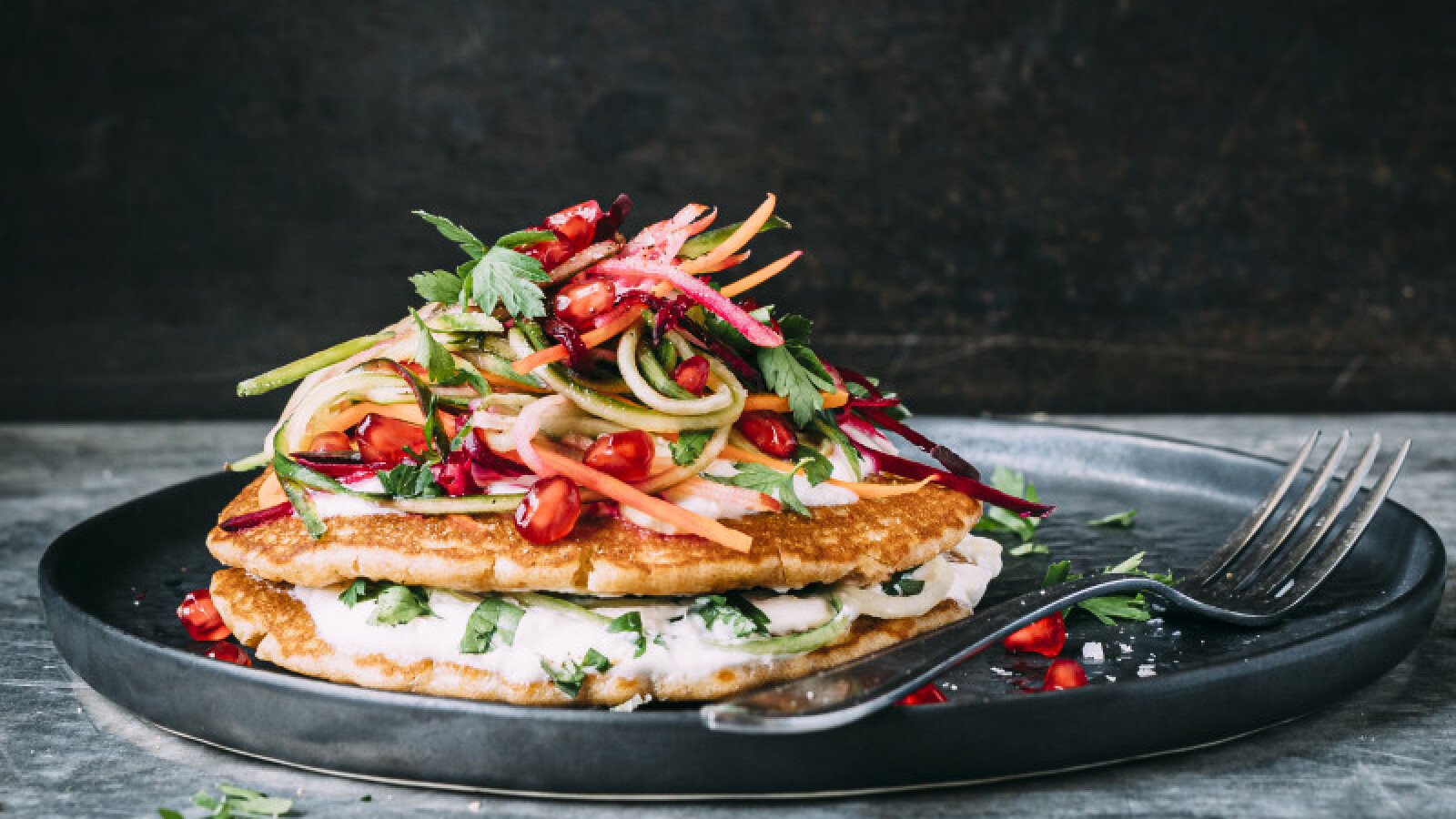 528-OETK 19-02-American volkoren pancakes met rainbow salade en yoghurt honing 049-8